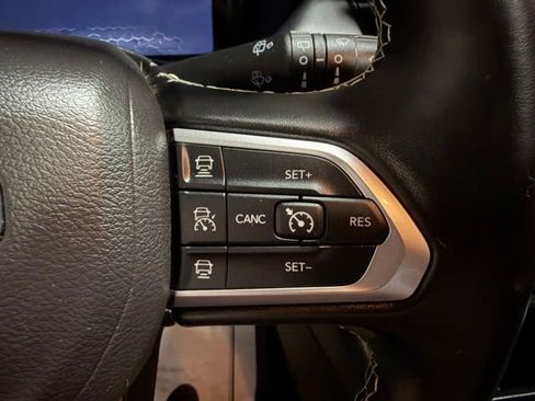 Used 2022 Jeep Compass High Altitude AWD/4WD image 30