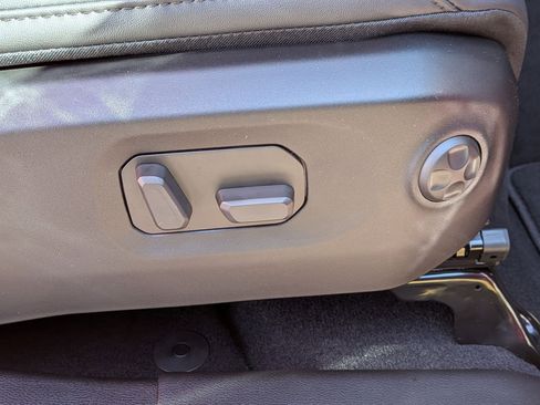 New 2026 Jeep Wrangler Unlimited Rubicon w/ Steel Bumper Group image 35