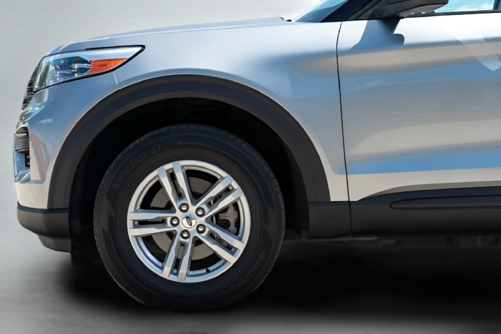 Used 2023 Ford Explorer 4WD image 14