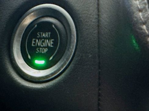 Used 2022 Chevrolet Tahoe Z71 image 18