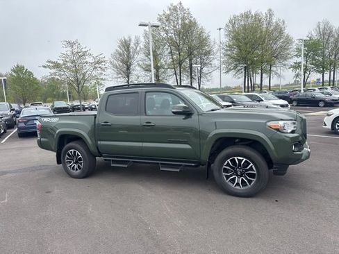Used 2021 Toyota Tacoma TRD Sport w/ Technology Package AWD/4WD image 7