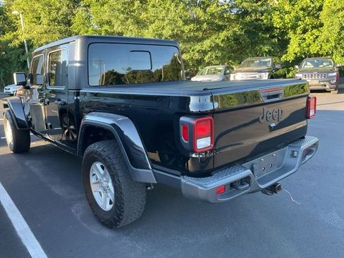 Used 2023 Jeep Gladiator Sport AWD/4WD image 9