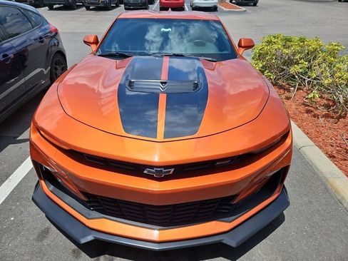 Used 2022 Chevrolet Camaro SS RWD image 3