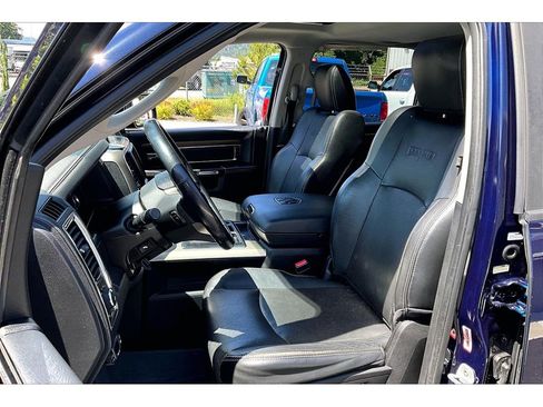 Used 2013 RAM 1500 Laramie w/ Convenience Group AWD/4WD image 25