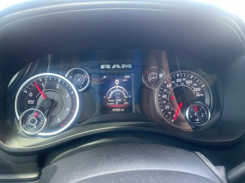 Used 2022 RAM 2500 Big Horn AWD/4WD image 9