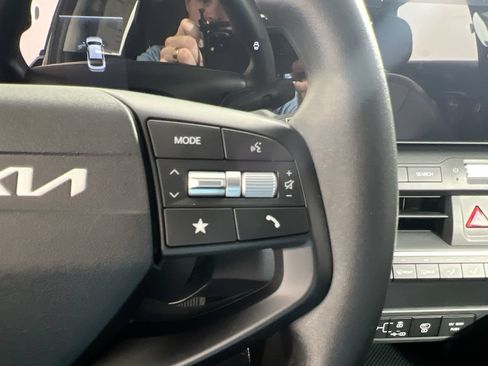 New 2026 Kia K4 FWD image 19