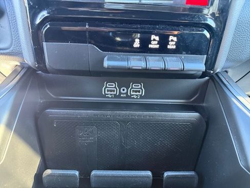 Certified 2025 RAM 1500 Laramie AWD/4WD image 31