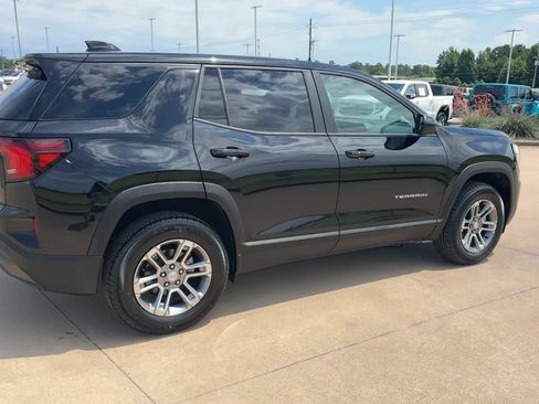 Used 2026 GMC Terrain Elevation FWD image 9