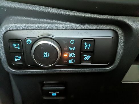 Used 2025 Ford Bronco Outer Banks image 24