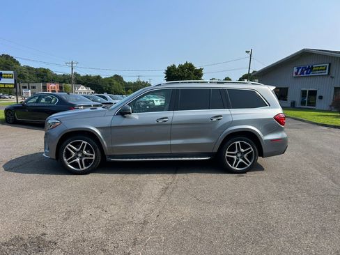 Used 2017 Mercedes-Benz GLS 550 4MATIC image 3