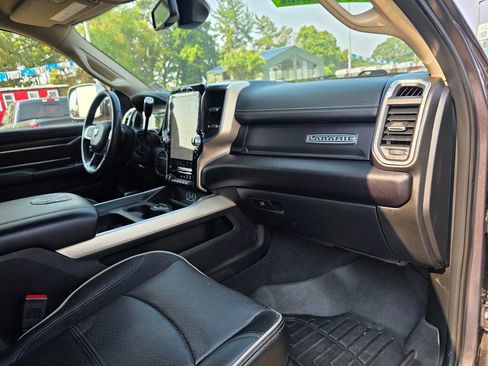 Used 2022 RAM 2500 Laramie AWD/4WD image 23