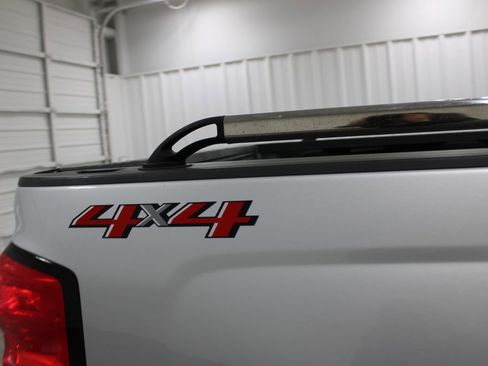 Used 2018 Chevrolet Silverado 1500 LT image 14