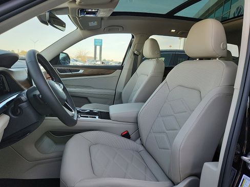 New 2026 Volkswagen Atlas SE FWD image 13