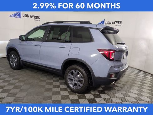 Certified 2025 Honda Passport TrailSport image 3