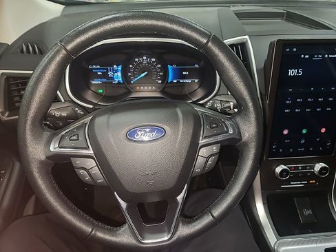 Used 2021 Ford Edge SEL w/ Convenience Package image 16