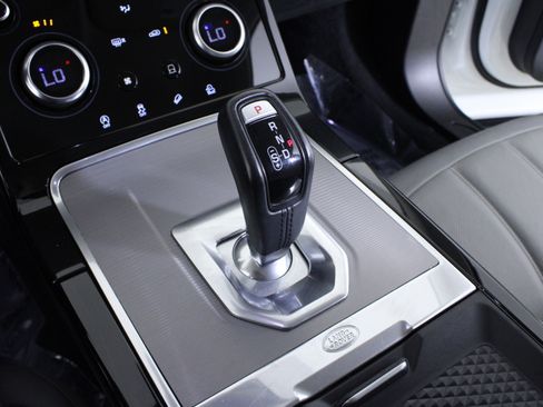 Used 2020 Land Rover Range Rover Evoque S image 29