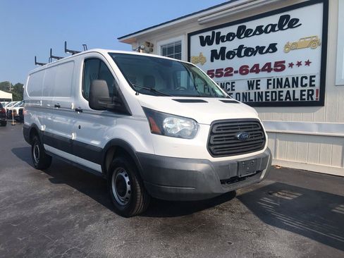 Used 2016 Ford Transit 250 130 Low Roof RWD image 2