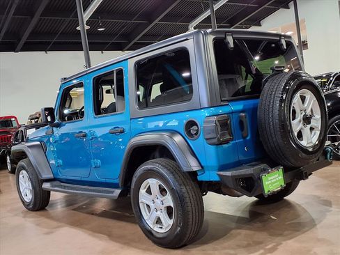 Used 2020 Jeep Wrangler Unlimited Sport S image 4