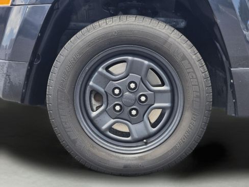 Used 2015 Jeep Patriot Sport w/ Power Value Group FWD image 11
