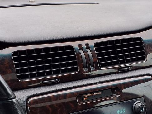 Used 2012 Chevrolet Impala LTZ image 25