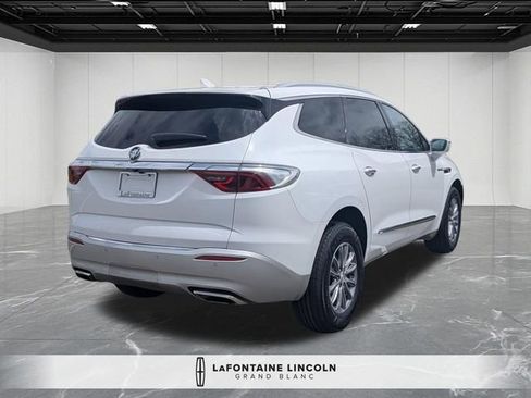 Used 2023 Buick Enclave Essence FWD image 5
