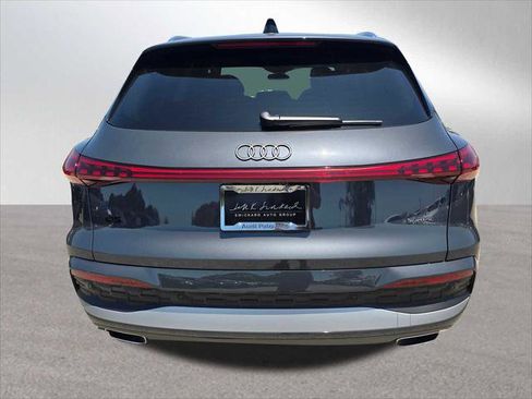 Certified 2025 Audi Q5 Premium Plus w/ Premium Plus AWD/4WD image 4