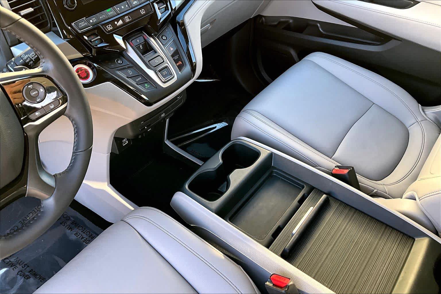 Used 2024 Honda Odyssey Touring image 17