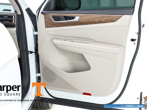 Used 2025 Volkswagen Atlas SE w/ Panoramic Sunroof Package image 72