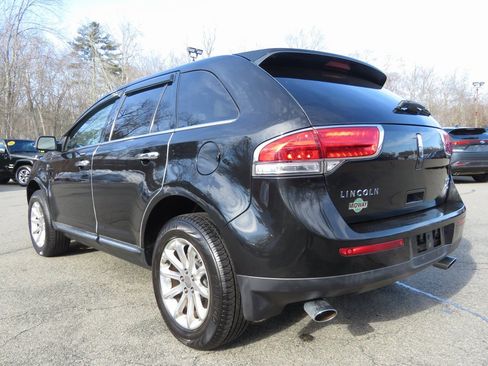Used 2014 Lincoln MKX AWD w/ Equipment Group 101A image 7