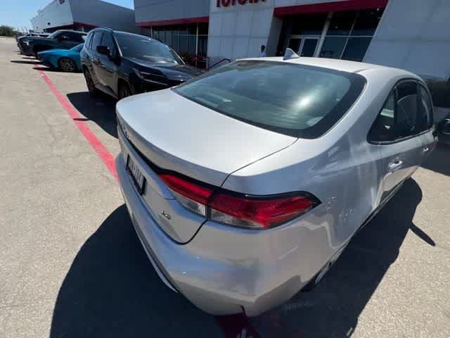 Used 2022 Toyota Corolla LE FWD image 9