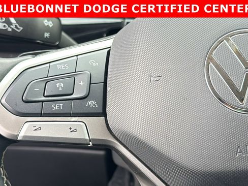 Used 2025 Volkswagen Atlas SE image 22