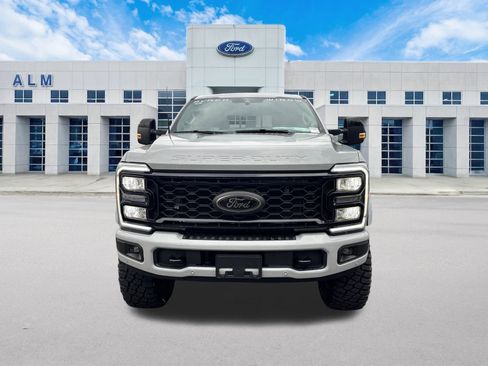 New 2026 Ford F250 Lariat w/ Black Appearance Package AWD/4WD image 2