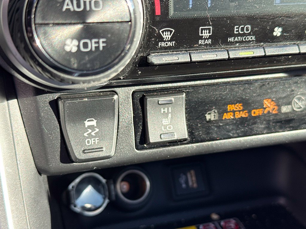 Used 2024 Toyota RAV4 XSE w/ Advanced Technology Package AWD/4WD image 6