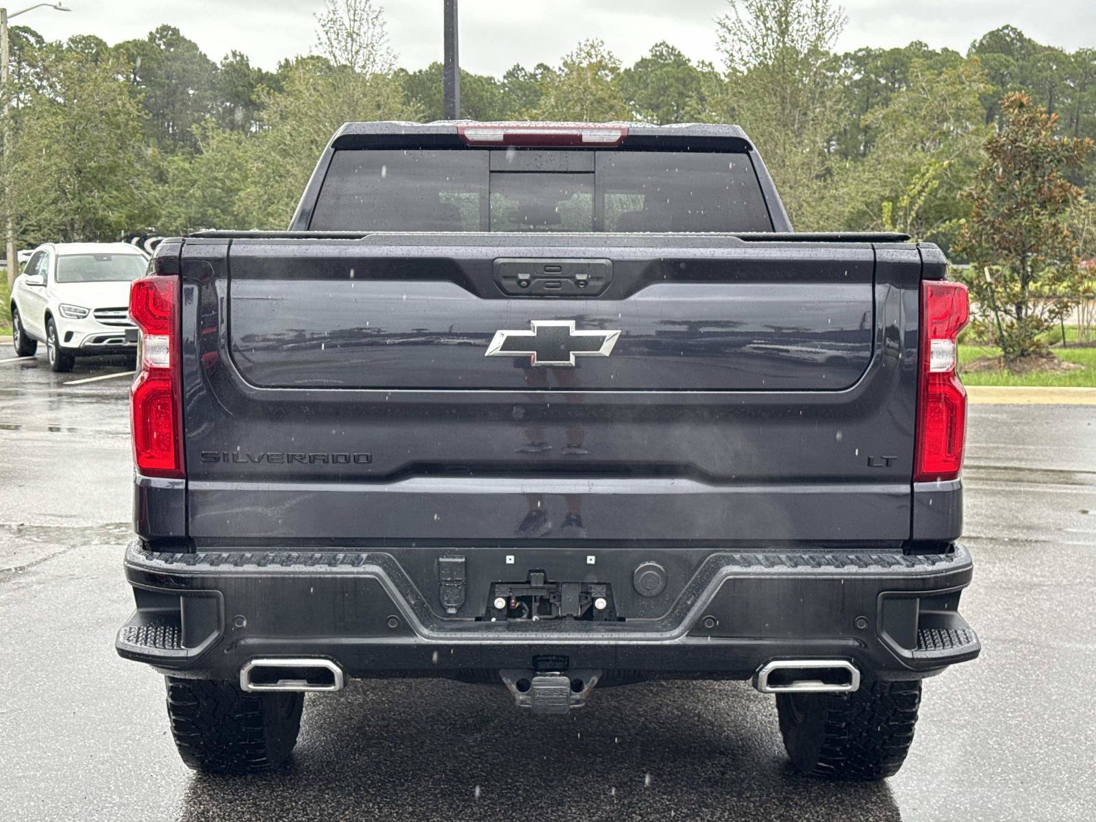 Used 2022 Chevrolet Silverado 1500 LT Trail Boss w/ LT Trail Boss Premium Package AWD/4WD image 4