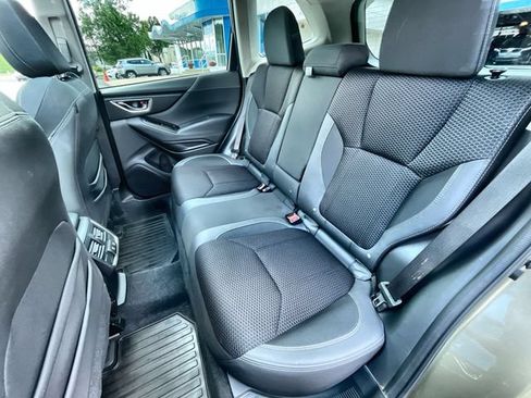 Used 2023 Subaru Forester Premium AWD/4WD image 26