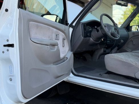 Used 2004 Toyota Tacoma 2WD Regular Cab w/ Enhancement Pkg image 3
