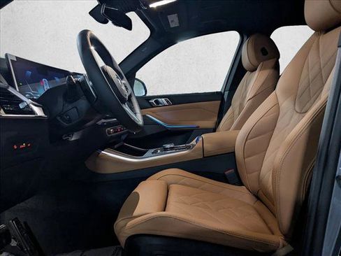 New 2026 BMW X5 xDrive50e w/ M Sport Package image 4