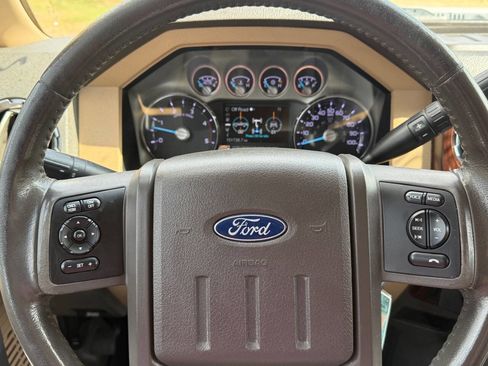 Used 2011 Ford F250 Lariat w/ Lariat Ultimate Pkg AWD/4WD image 21