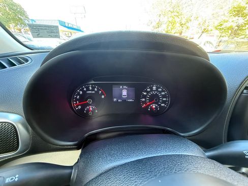 Used 2021 Kia Soul LX FWD image 19