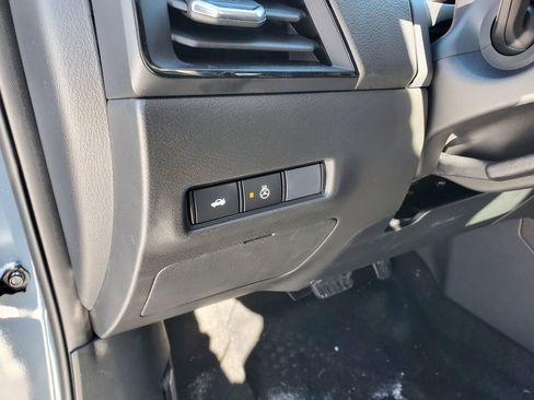 New 2026 Nissan Sentra SV w/ SV Convenience Package FWD image 18