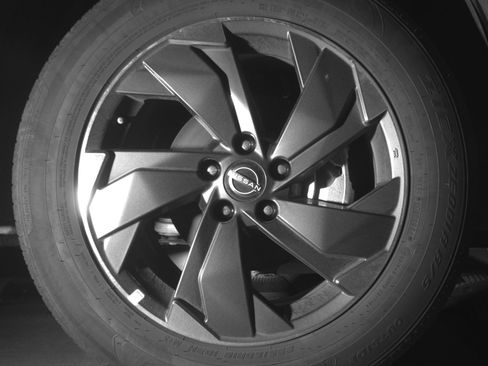 Used 2025 Nissan Rogue SV FWD image 13