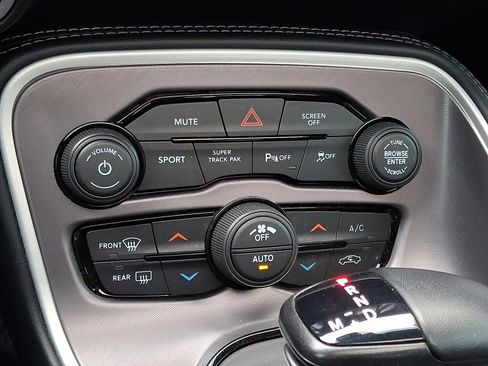 Used 2021 Dodge Challenger GT w/ Plus Package image 15