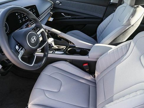 New 2026 Hyundai Elantra Limited FWD image 20
