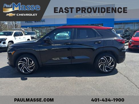 Used 2025 Chevrolet TrailBlazer RS w/ Convenience Package AWD/4WD image 4