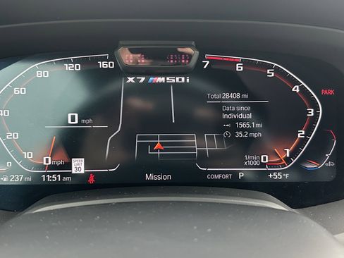 Used 2022 BMW X7 M50i w/ Dynamic Handling Package AWD/4WD image 22