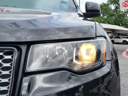 Used 2021 Jeep Grand Cherokee Laredo X RWD image 11