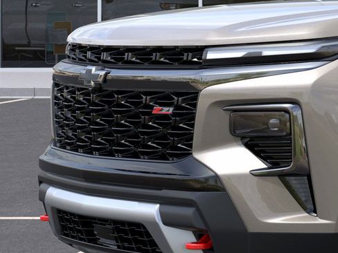 New 2026 Chevrolet Traverse Z71 w/ LPO, Floor Liner Package image 13