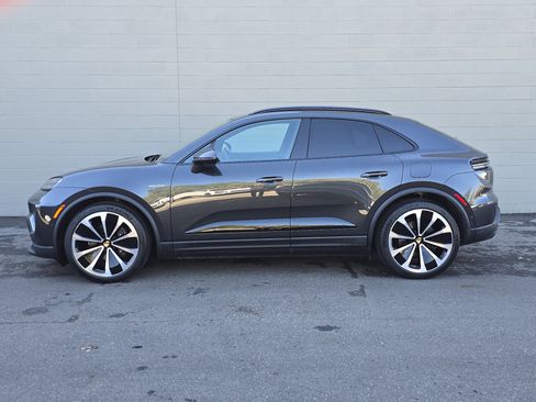 Certified 2024 Porsche Macan 4 Electric image 2