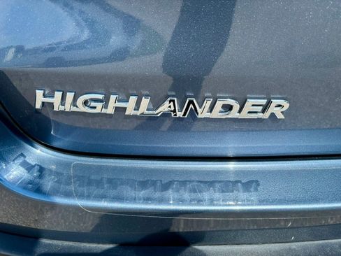 Used 2018 Toyota Highlander XLE image 36