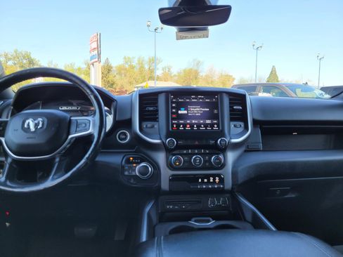 Used 2019 RAM 1500 Big Horn AWD/4WD image 15